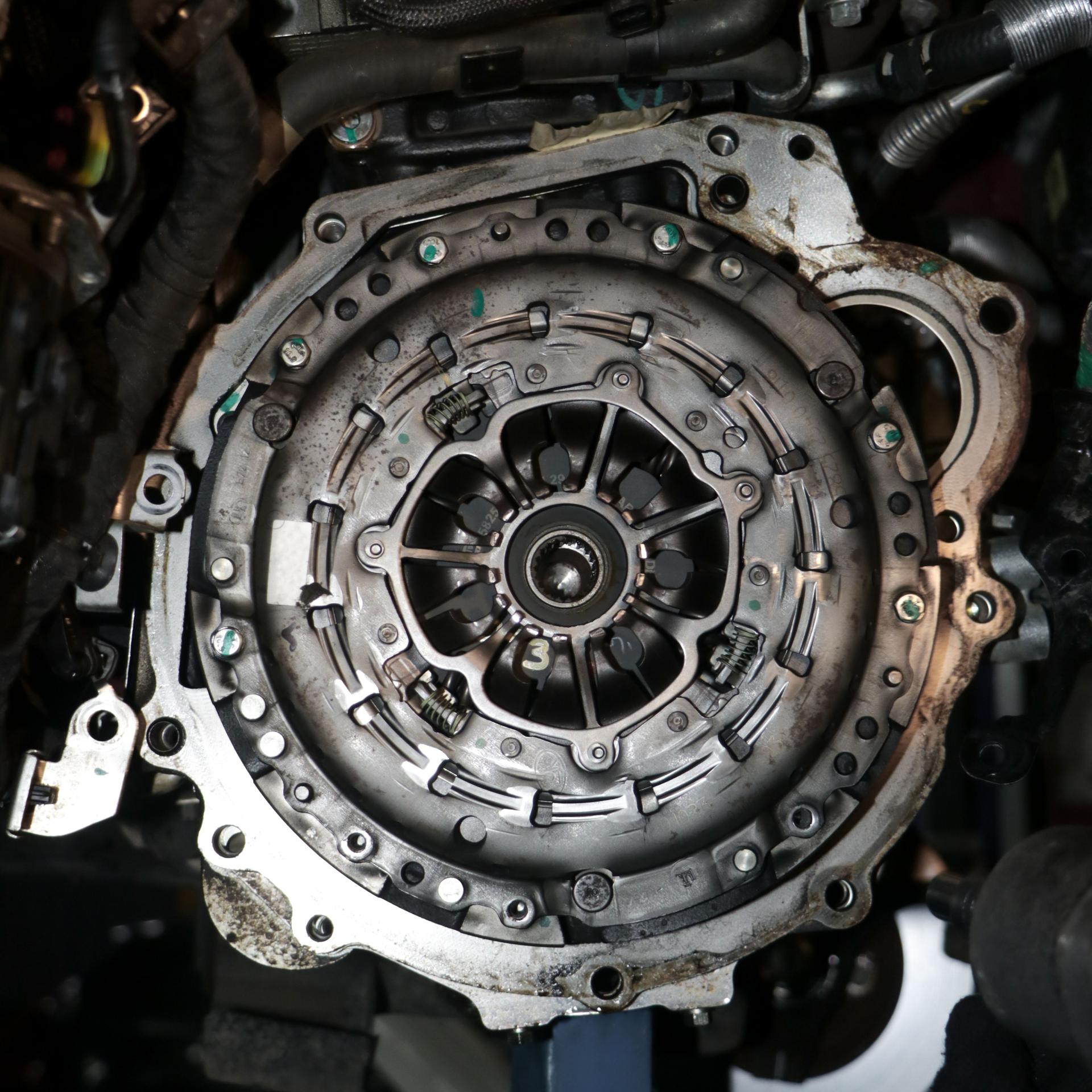 closeup of a full clutch assembly